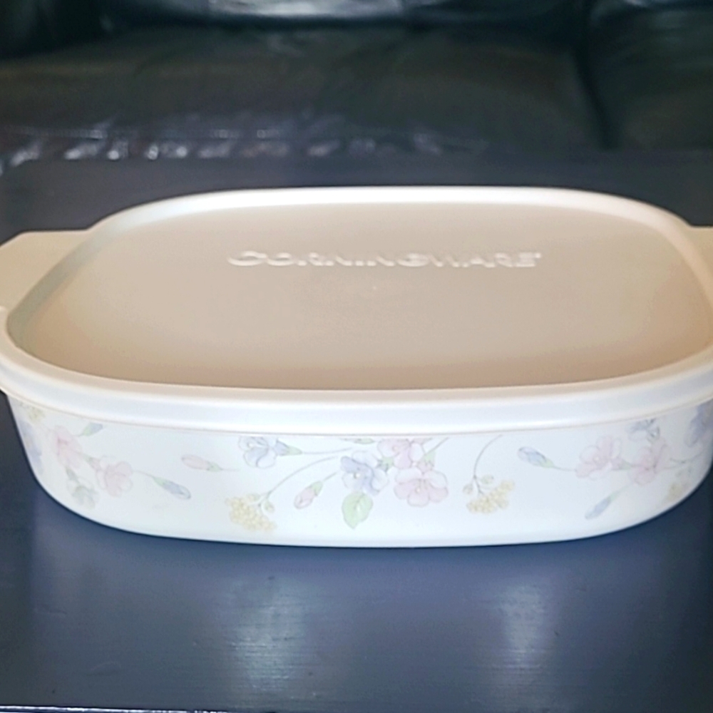 CORNINGWARE PASTEL BOUQUET DISCONTINUED PATTERN 2 1/2 QT CASSEROLE DISH AND LID